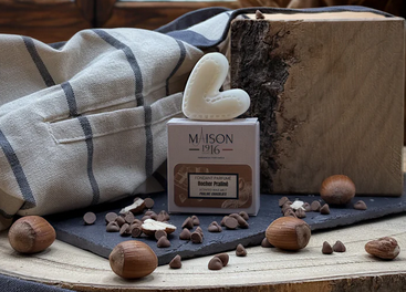 screenshot_2025-12-29_at_17-04-35_fondant_parfumerocher_praline_maison_1916